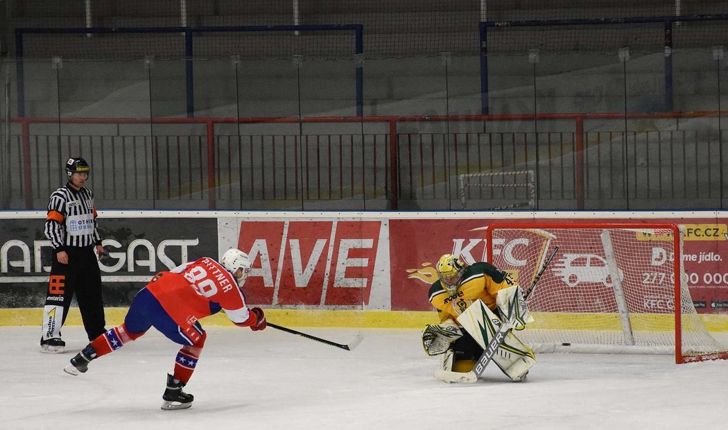 Třebíč přehrála Vsetín jasně 3:0, dva góly dal Ladislav Bittner