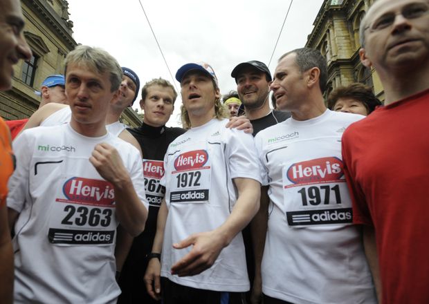 Pavel Nedvěd před startem. Pavel Nedvěd před startem.