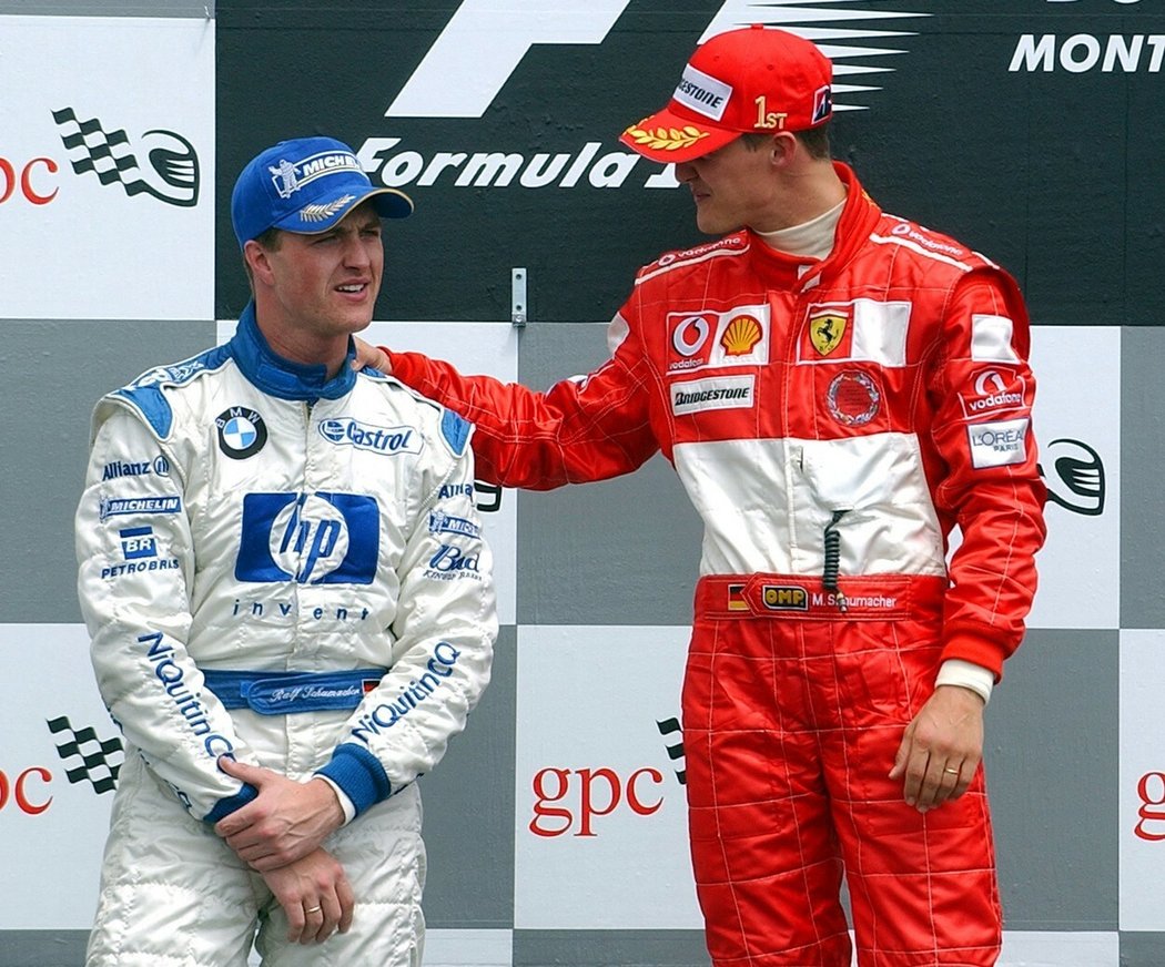 Slova někdejšího pilota F1 Karuna Chandhoka potvrzují, že Michael Schumacher je skvělý člověk. Na snímku s Ralfem Schumacherem
