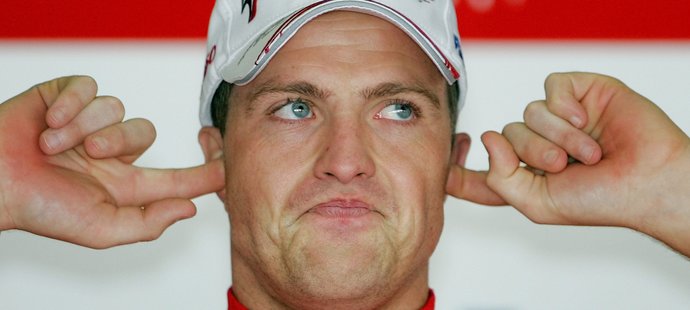 Bývalý závodník F1 Ralf Schumacher pořádně zuří. Výbuchy z petard mají na svědomí život jednoho z jeho zvířat na farmě