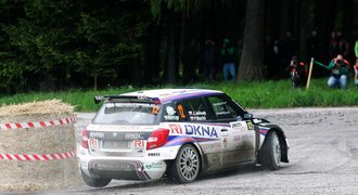 Na Barum rallye mu pod auto spadl kamarád. Nikomu to nepřeju, říká jezdec