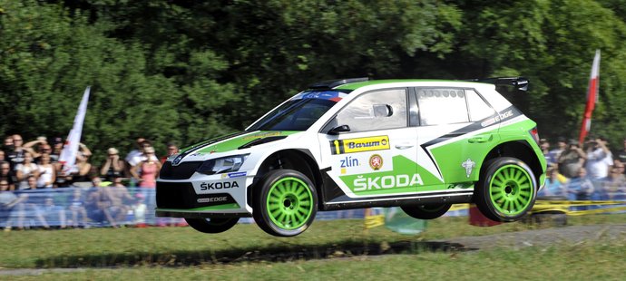 Václav Kopecký míří za mistrovským titulem na Barum rallye