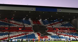 Bůh žehnej královně. Potlesk pro Rangers, že se postavili UEFA