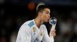 Cristiano Ronaldo s trofejí pro nejlepšího střelce turnaje