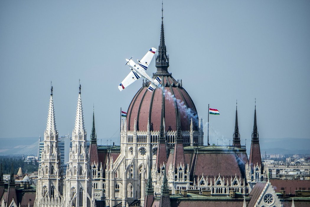 Šonka zazářil před tisíci fanoušky i majestátným parlamentem v Budapešti.