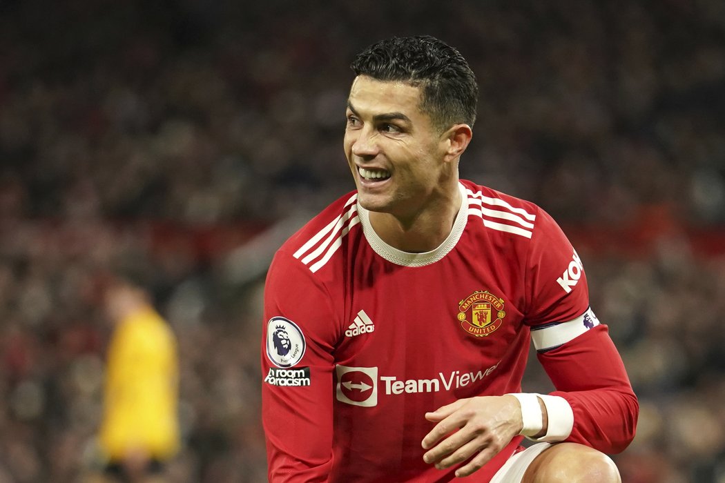 Ronaldo Manchesteru v zápase s Aston Villou chyběl.