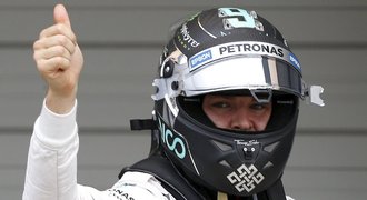 Rosberg si dojel v Mexiku pro triumf a dostal se před Vettela