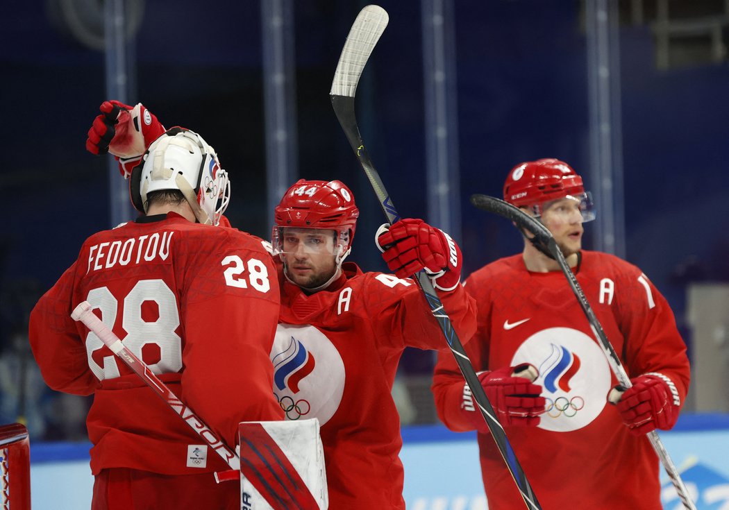 Na ZOH byli Rusové nešťastní z druhého místa. Teď by za takové umístění na akci pod záštitou IIHF asi dali cokoliv