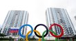 Mezinárodní olympijský výbor (MOV) s okamžitou platností suspendoval Rusko kvůli začlenění sportovních svazů z anektovaných ukrajinských území.
