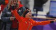 Esmee Visserová se raduje poté, co získala nečekané olympijské zlato