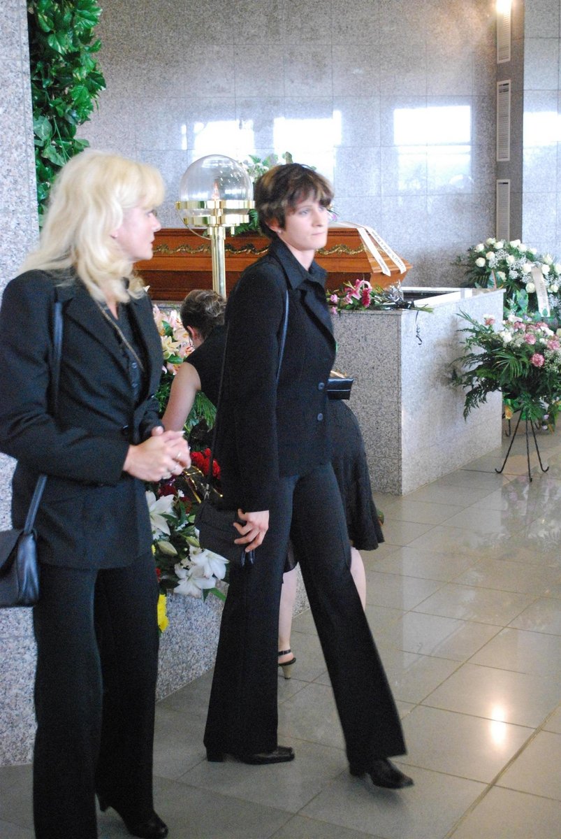 Martina Sáblíková na pohřbu Jiřího Schöppeho