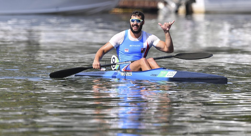 Kajakář Josef Dostál slaví stříbrnou olympijskou medaili z Ria