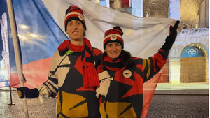 Vlajkonoš Jílek: Velkolepé, ale i nudné. Co bylo podle Sáblíkové nejhorší? Vlajkonoš Jílek: Velkolepé, ale i nudné. Co bylo podle Sáblíkové nejhorší?