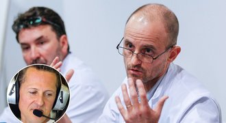 Bývalý šéflékař F1: Když Schumachera přivezli, doktoři měli nahnáno