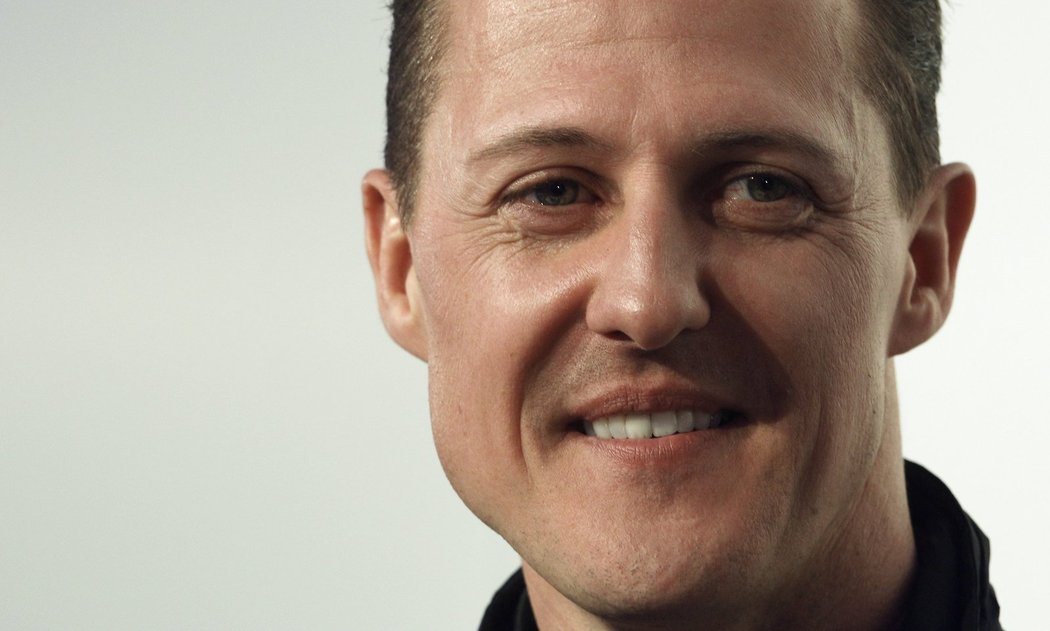 Michael Schumacher utrpěl při lyžování těžké zranění, v kritickém stavu leží v nemocnici