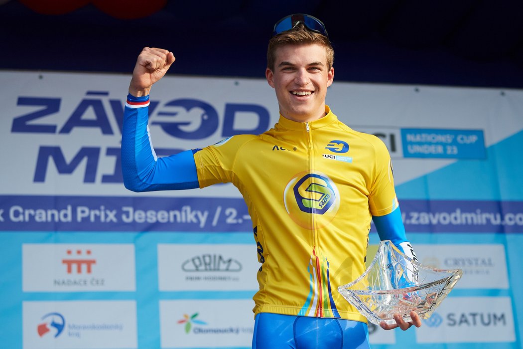 Český talent Mathias Vacek vyhrál první etapu Závodu míru jezdců do 23 let