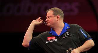 Skandál v šipkách: STOP na 11 let. Bývalý semifinalista MS ovlivňoval zápasy, přiznal sázky Skandál v šipkách: STOP na 11 let. Bývalý semifinalista MS ovlivňoval zápasy, přiznal sázky