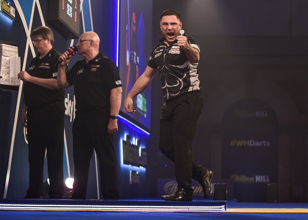 Šipkař Gerwyn Price se stal mistrem světa a zároveň novou světovou jedničkou