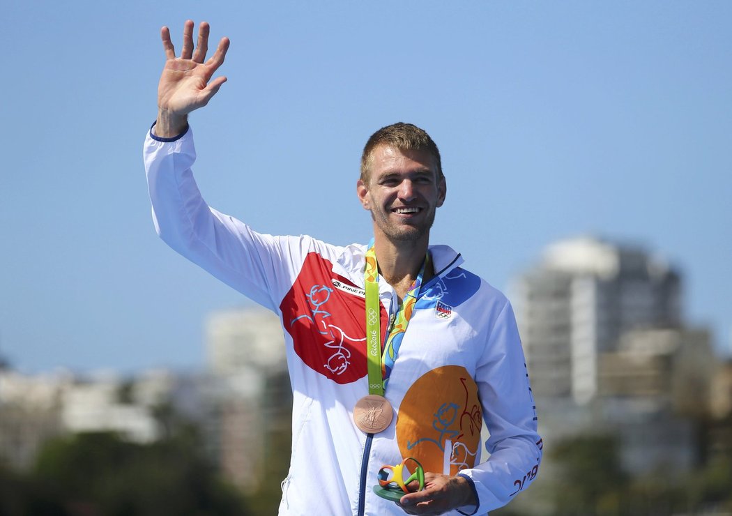 Skifaře Ondřeje Synka zisk bronzové medaile potěšil