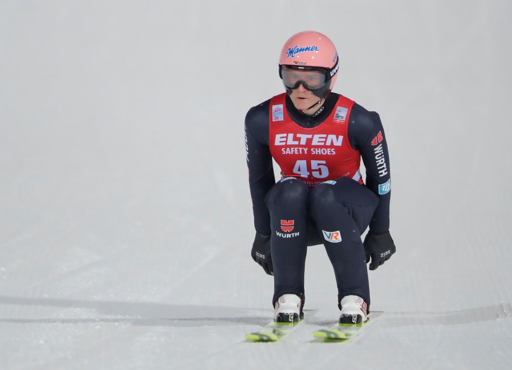 Němec Karl Geiger vyhrál první závod SP skokanů na lyžích v Nižním Tagilu