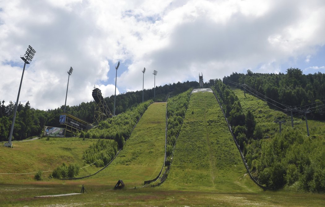 Areál skokanských můstků v Harrachově