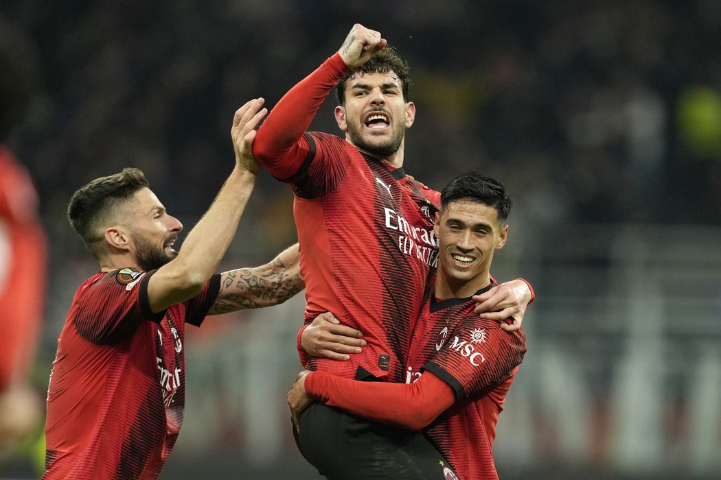 Fotbalisté Slavie sice v prvním vzájemném utkání proti AC Milán padli, ale v odvetě mohou slavného soupeře ještě pořádně potrápit