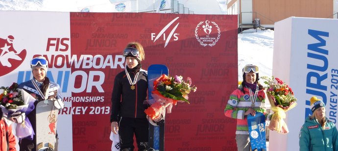 Ester Ledecká získala v Turecku dvě zlaté juniorské medaile