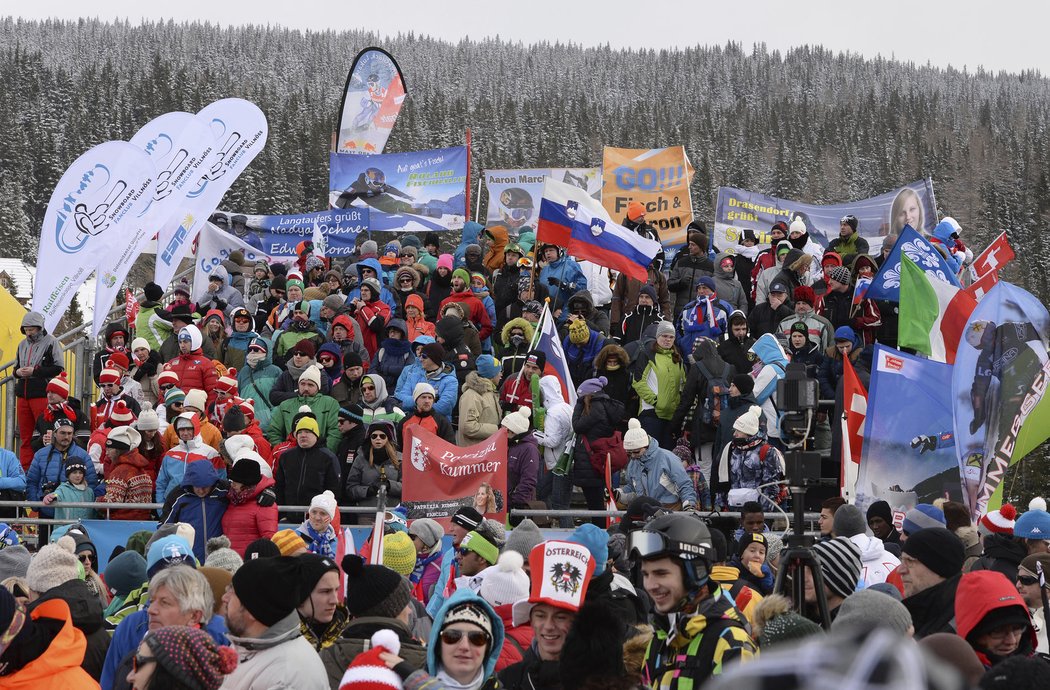 Fanoušci na mistrovství světa ve snowboardingu