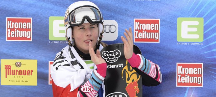 Ester Ledecká vyhrála závod Světového poháru v paralelním obřím slalomu