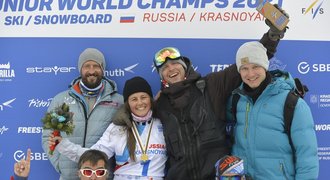 Nová česká šampionka snowboardcrossu ujela světu. Objevila ji Samková!