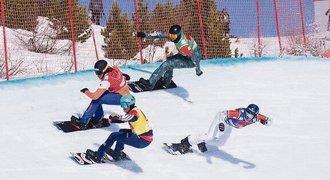 Velký úspěch snowboardcrossaře Housera! Na SP v Kanadě bral bronz