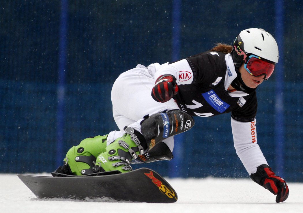 Snowboardistka Ester Ledecká je sice třetí nejmladší členkou české výpravy do Soči, ale předolympijské výsledky z ní dělají medailové eso