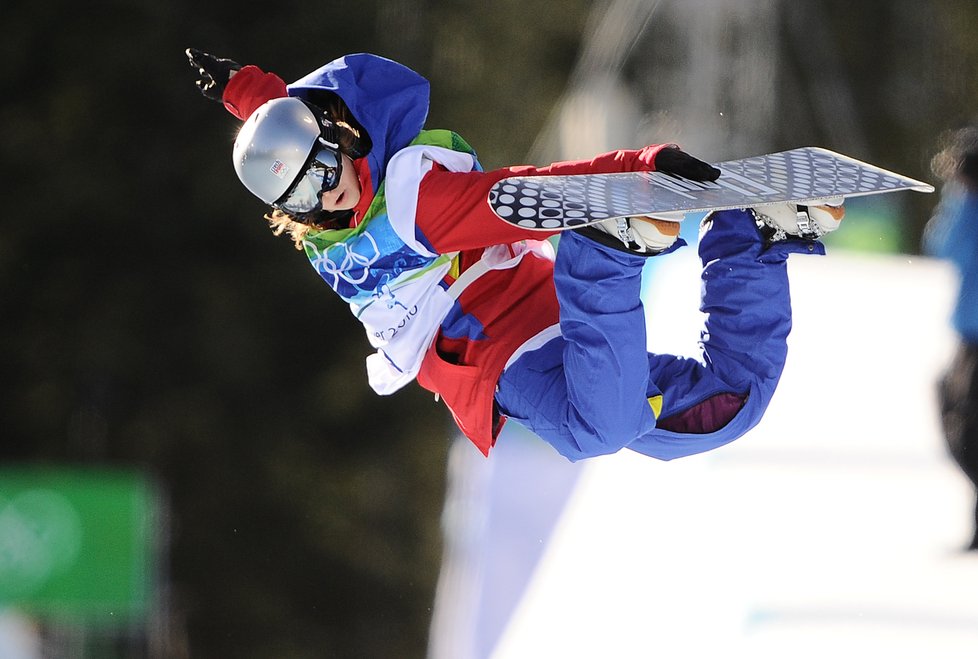 Šárka Pančochová na U-rampě na olympiádě ve Vancouveru