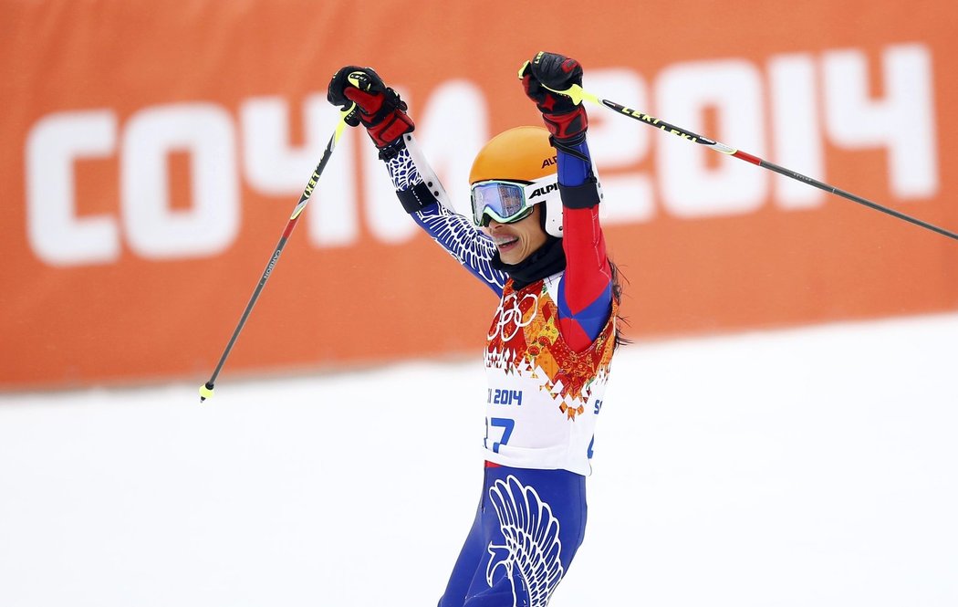 Vanessa Mae v Soči dojela poslední, měla 50 sekund ztrátu na vítězku, přesto si obří slalom užívala