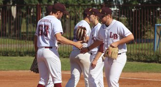 Chomutovští softbalisté po 11 letech vyhráli základní část ligy