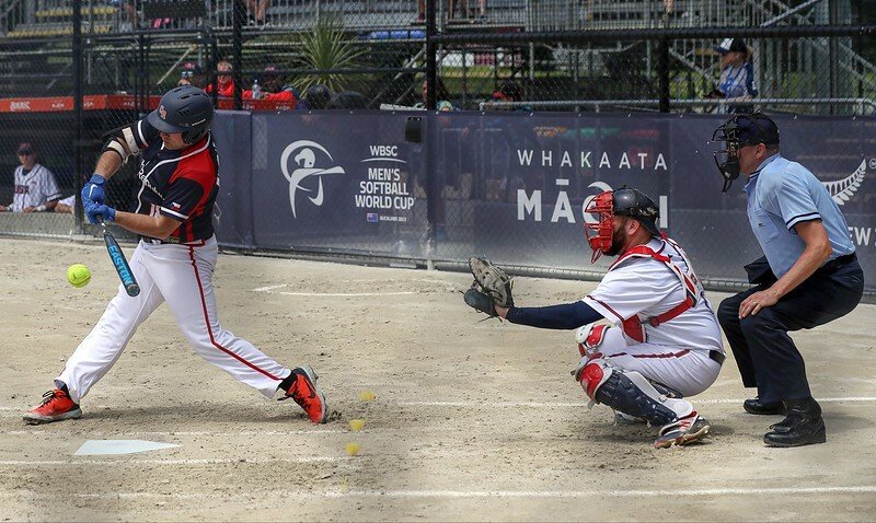 Česká softbalová reprezentace slaví historickou výhru nad výběrem USA