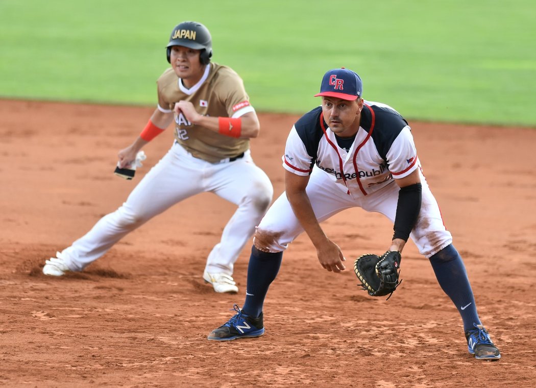 Čeští softbalisté vedli ve třetím zápase na domácím mistrovství světa nad Japonskem 3:0, favorit však otočil a vyhrál 4:3