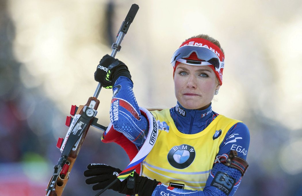 Gabriela Soukalová v dnešním závodu s hromadným startem v Ruhpoldingu hájí vedení v průběžném pořadí Světového poháru