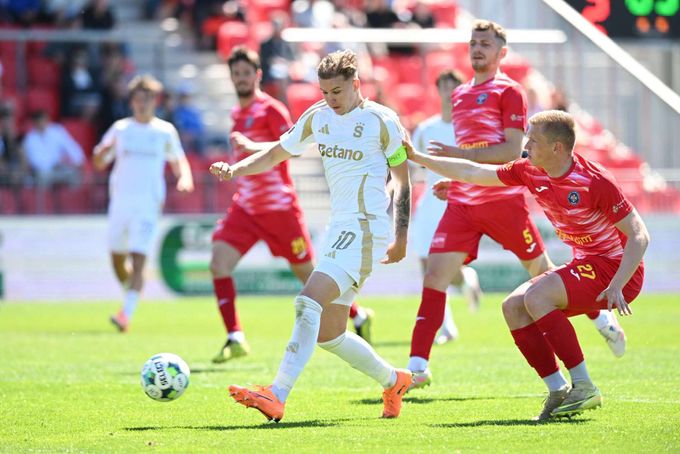Žižkov kopal proti Táborsku TŘI penalty. Barážoví adepti ztráceli, Sparta B blízko sestupu Žižkov kopal proti Táborsku TŘI penalty. Barážoví adepti ztráceli, Sparta B blízko sestupu