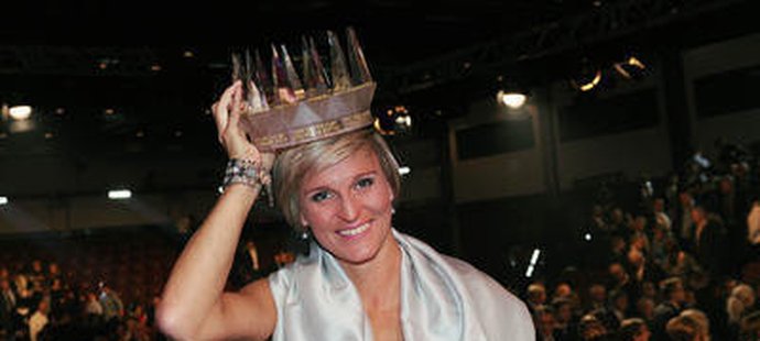 Usměvavá Barbora Špotáková si triumf ve Sportovci roku vychutnala