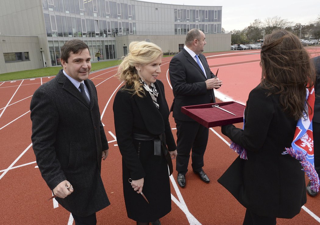 Znovuotevření stadionu Přátelství