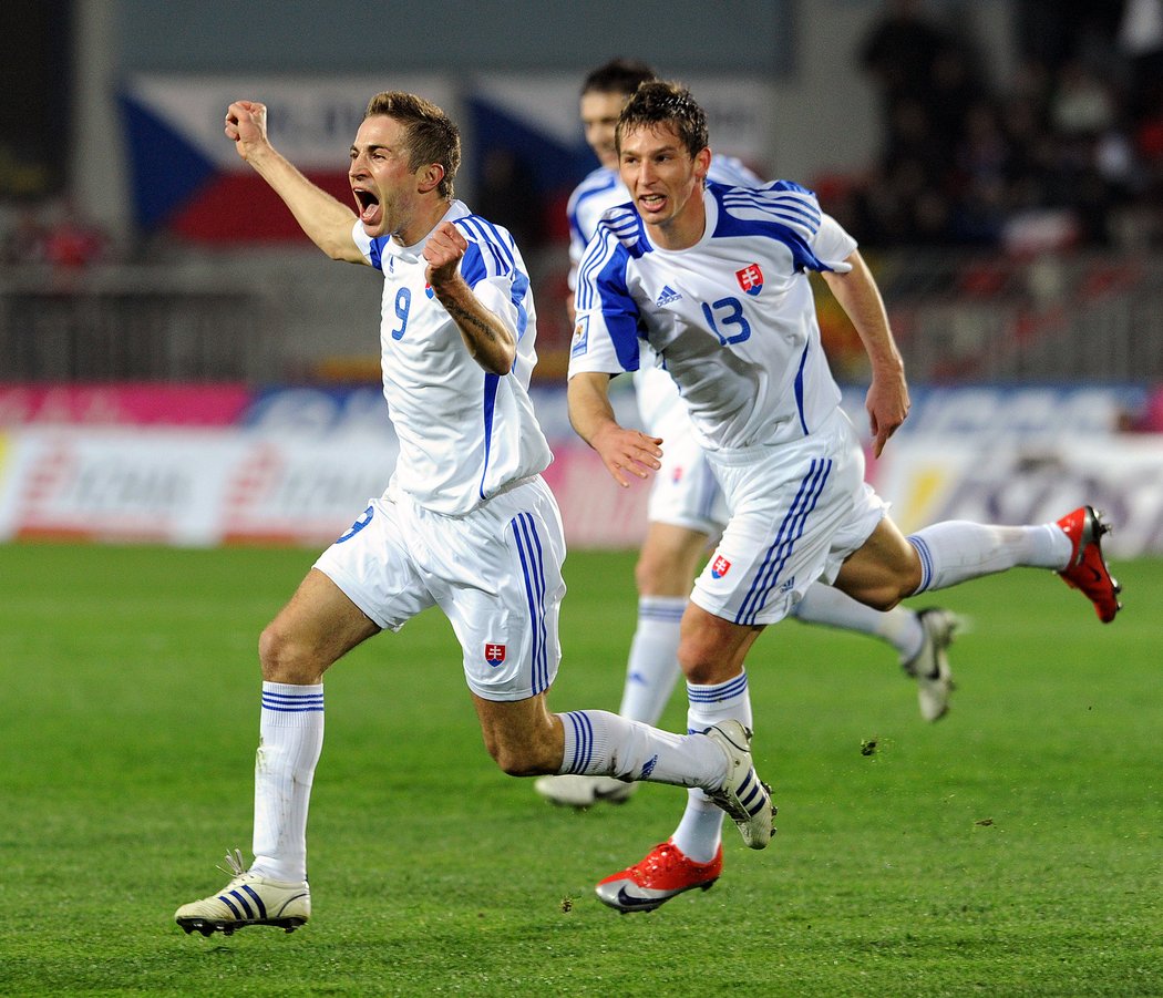 Obrovský smutek a zklamání. Přesně to nyní prožívá slovenský fotbalový ex-reprezentant Stanislav Šesták, kterému shořel dům těsně před Vánoci a jeho čtyřicátinami