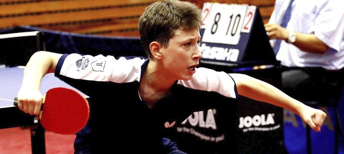 Šimon Bělík, čtrnáctiletý stolní tenista TTC Ostrava 2016, se raduje z druhého vítězství v Lize mistrů