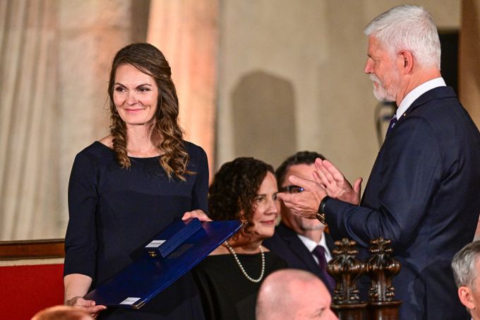 Emmons na Hradě: Vyznamenání si chci zasloužit. Veselá historka s Goldflamem Emmons na Hradě: Vyznamenání si chci zasloužit. Veselá historka s Goldflamem