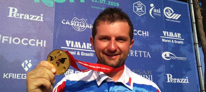 Tomáš Nýdrle se zlatou medailí z MS