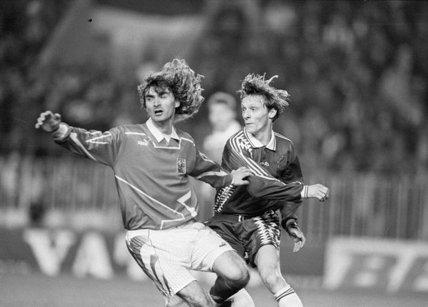 Jan Suchopárek v domácím zápase s Lucemburskem v boji o EURO 1996 Jan Suchopárek v domácím zápase s Lucemburskem v boji o EURO 1996