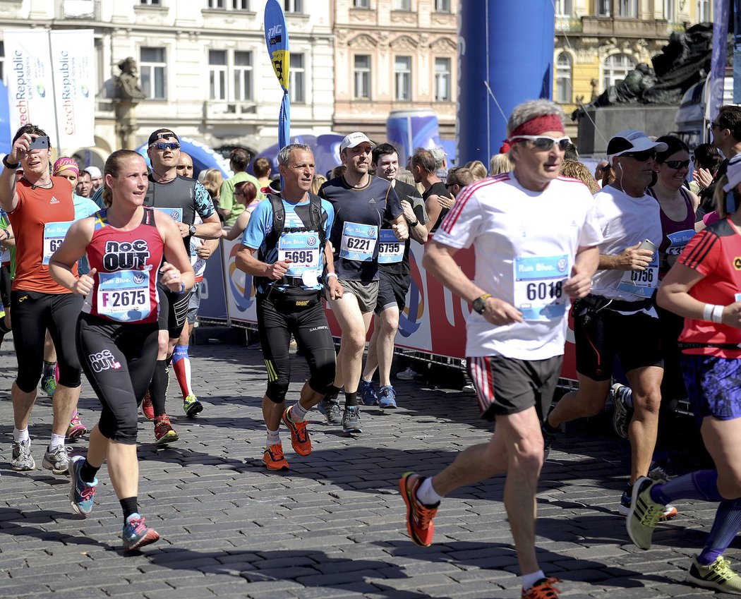 Miloš Škorpil, patron aplikace Superlife, připravoval 20 amatérů na maraton pod 4 hodiny. Náročný cíl nakonec splnila třetina běžců.