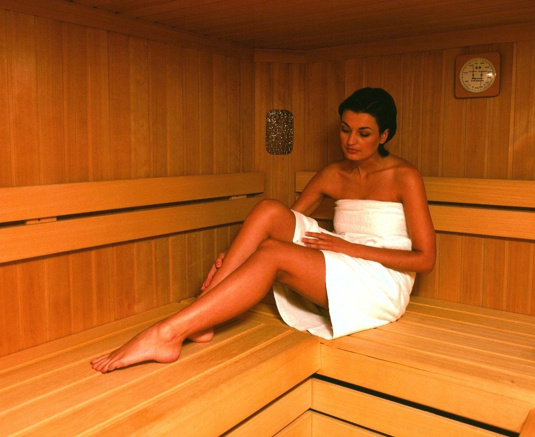 Sauna je příjemným zpestřením otužilecké řehole a také další skvělou možností pro začátečníky