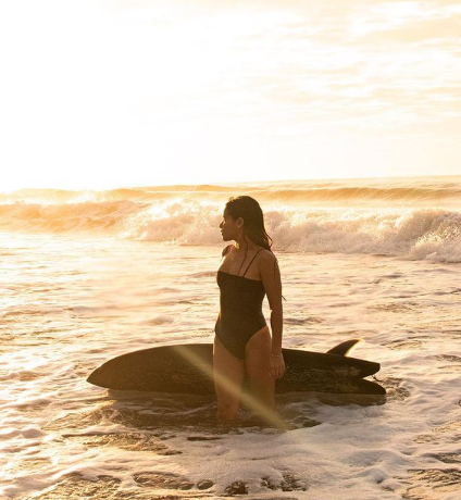 Katherine Diazová se olympijské premiéry surfingu nedočká, při tréninku ji zasáhl blesk