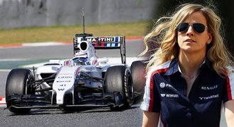 Krásná blondýnka dnes vtrhne do F1: Chlapi, šlapu vám na paty